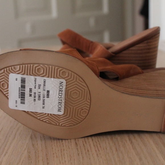 Nordstrom "Caslon" Suede Wedges - Picture 6 of 7